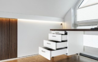 Schreibtisch Arbeitszimmer offen