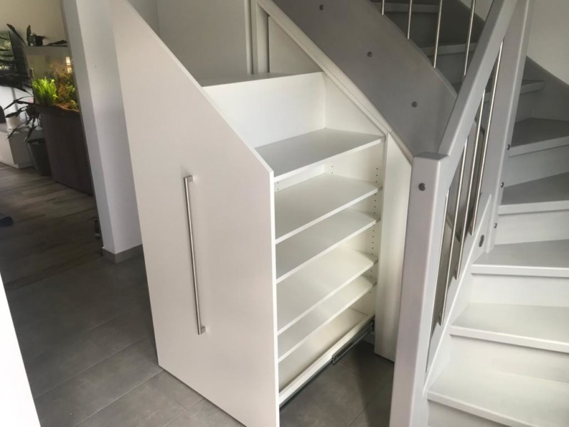 Treppenschrank mit Schuhschrank